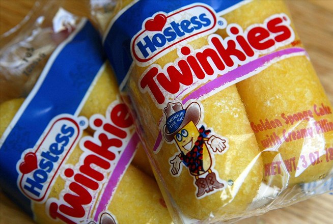 make-your-own-twinkies-and-cupcakes-now-hostess-is-closed-down.w654.jpg