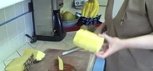 Properly cut a pineapple