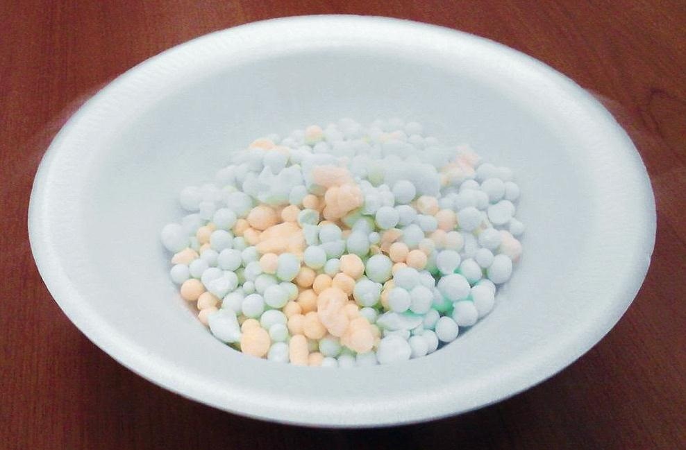 How to Make Your Own Dippin' Dots Ice Cream with Liquid Nitrogen