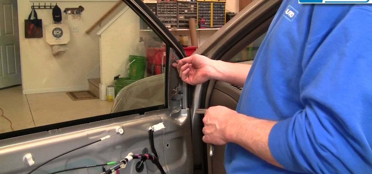 Replace the Side Rear View Mirror on Your 04-10 Toyota Sienna