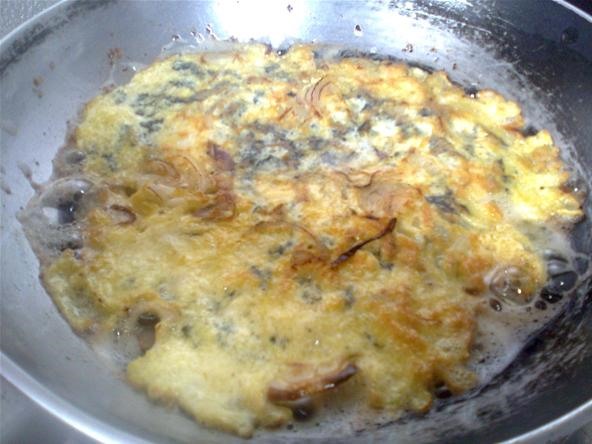 How to Cook a Korean Seaweed Omelet