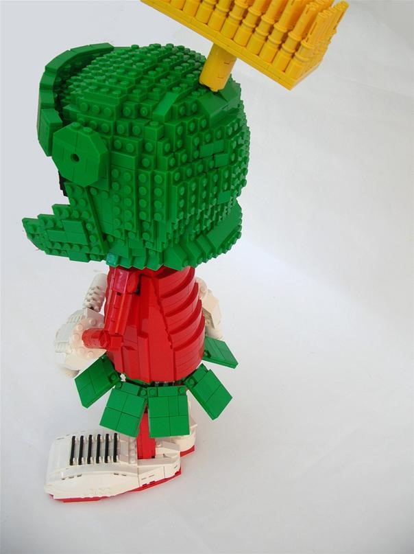 Mrs. Monster's LEGO Marvin the Martian
