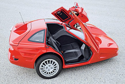 Frenchman Spends 10 Years Building Lamborghini Motorcycle Sidecar