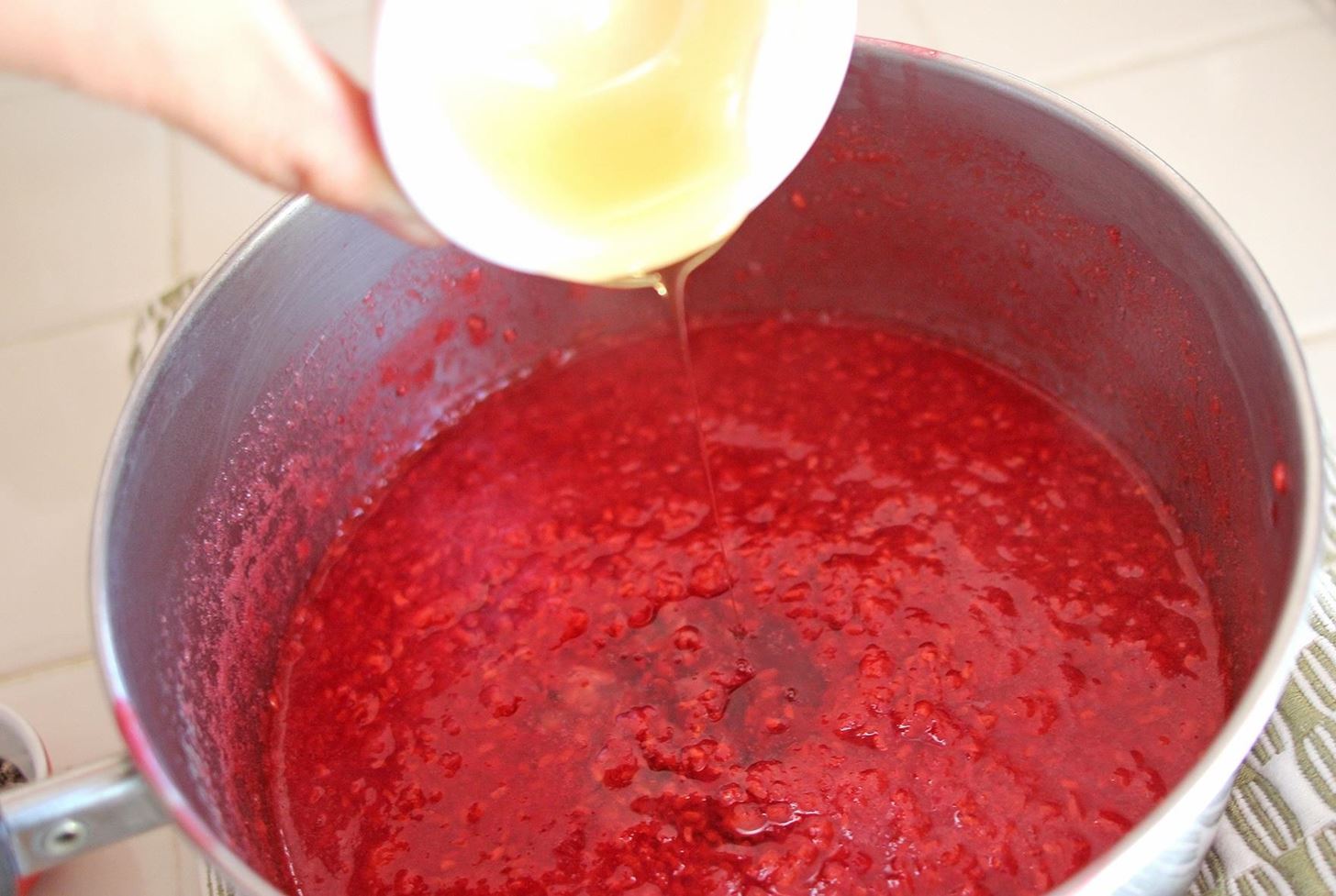 This Trick Lets You Make Homemade Jam in Just 10 Minutes