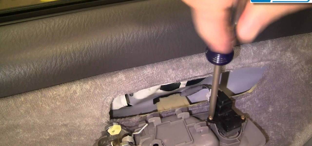Install the Front Inside Door Handle on a 99-04 Honda Odyssey
