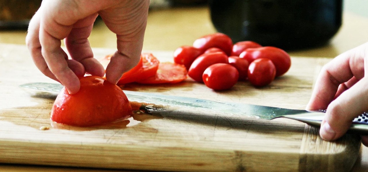Cut Tomatoes the Right Way