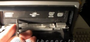 Manually open a jammed CD or DVD drive on a computer