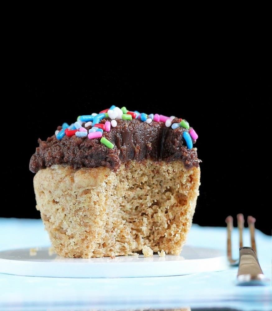 Stand Aside Mug Cake—The Single Serving Cupcake Is Here