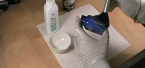 Use baby powder to reveal latent fingerprints