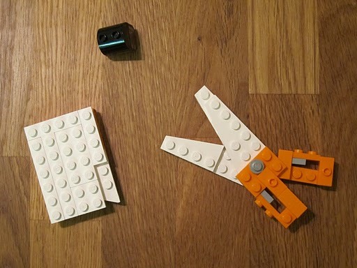 +Tyler Neylon Creates 50 Models with 50 Legos
