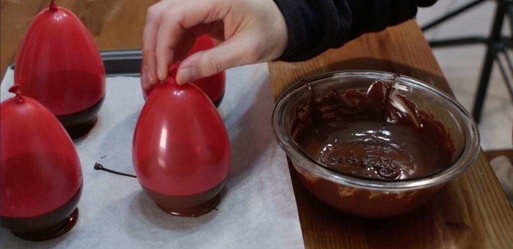 Chocolate Balloon Bowls
