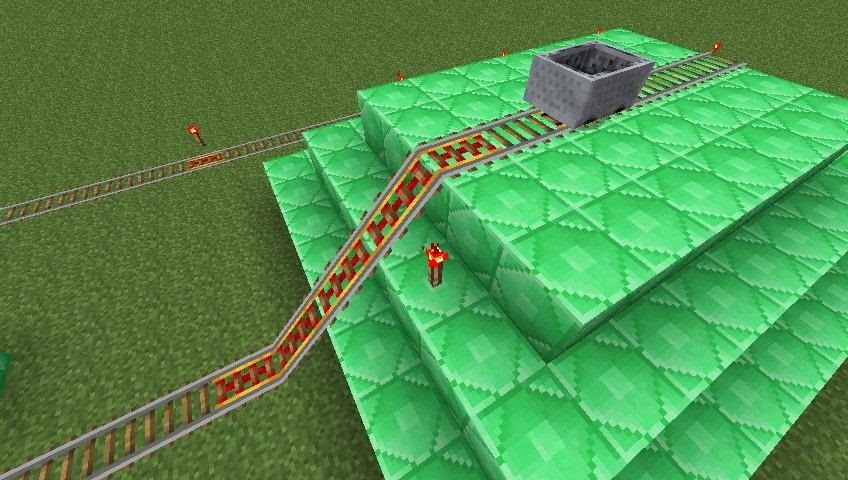 How to Use Tripwires to Easily Make Empty Minecarts Come Back to You