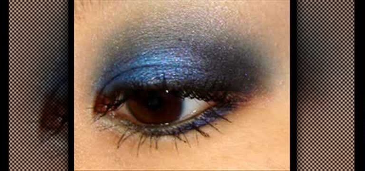 How to Apply a royal blue smoky eye makeup look.