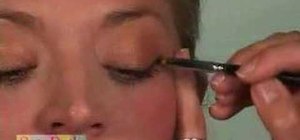 Create the perfect cat eyeliner