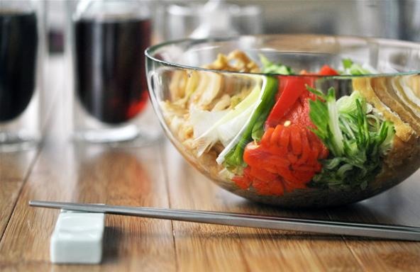 How to Make a Cold Japanese Soba Noodle Salad