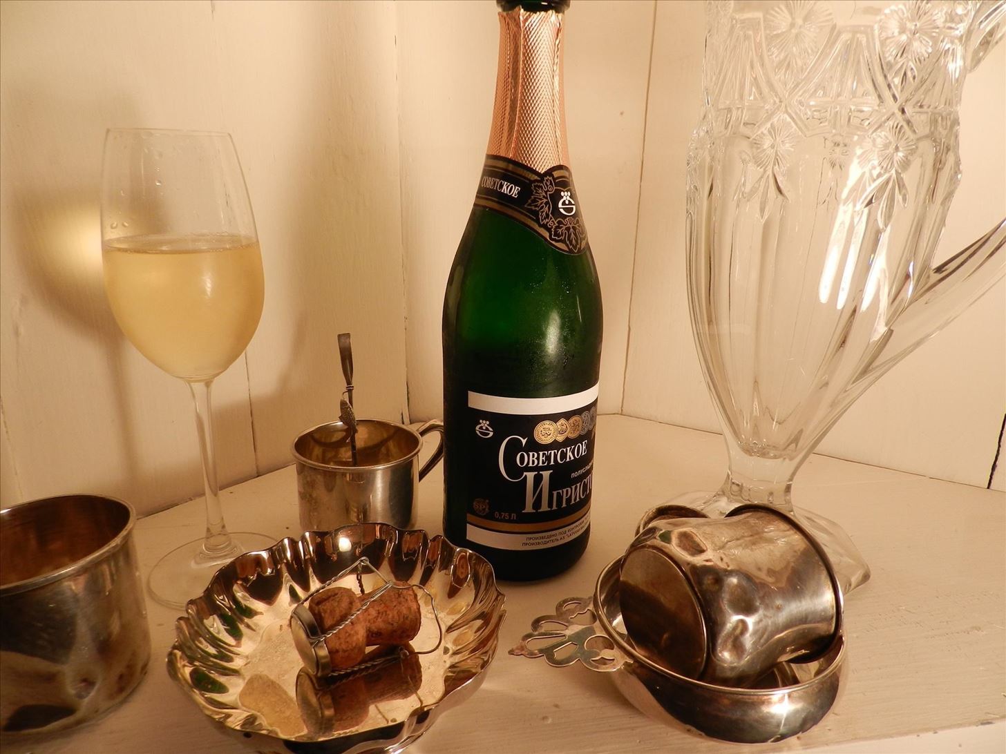 Save Your Money—Sparkling Wine Can Be Just as Good as Champagne