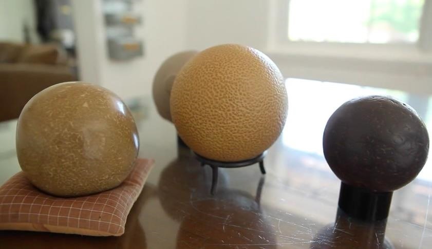 The Japanese Art Form That Turns Ordinary Dirt into Perfect Mud Spheres