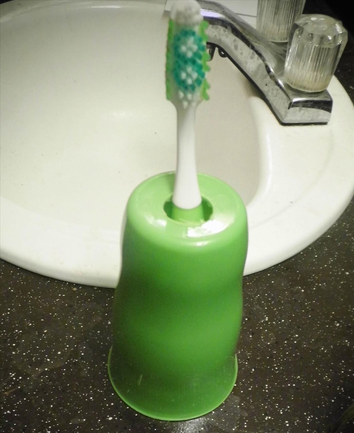 How to Make a Gunk-Free Toothbrush Holder from Junk