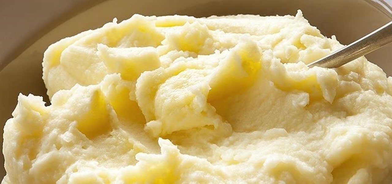 How To Make Perfectly Fluffy Mashed Potatoes Without Adding More Butter Or Milk Food Hacks Wonderhowto