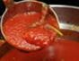 Make classic Italian marinara sauce with 6 ingredients