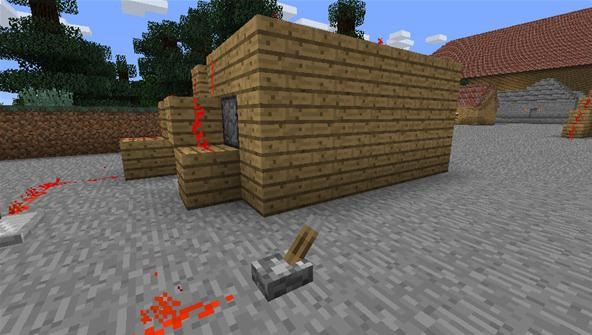 How to Make an Invisible Piston Door to Keep Your Hideout a Secret