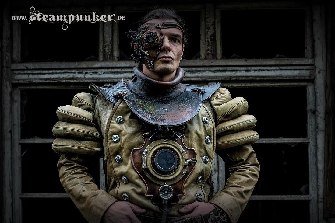 Steampunk Fashion - Timetravelers and Warriors