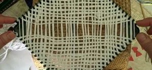 Weave tarn (t-shirt yarn) on a potholder loom