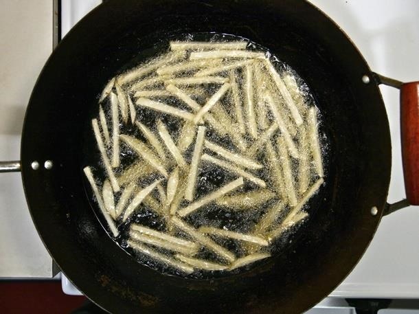 Deep Frying Without a Deep Fryer: Which Pan Is Best for the Job?