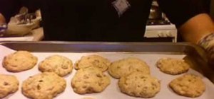 Make hazelnut chocolate chip cookies