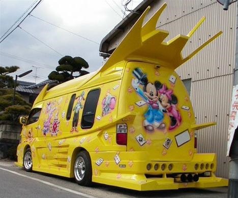 Japanese Gangsters Pimp Out Minivans