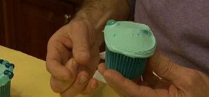 Make birthday cupcake cakes with jelly beans