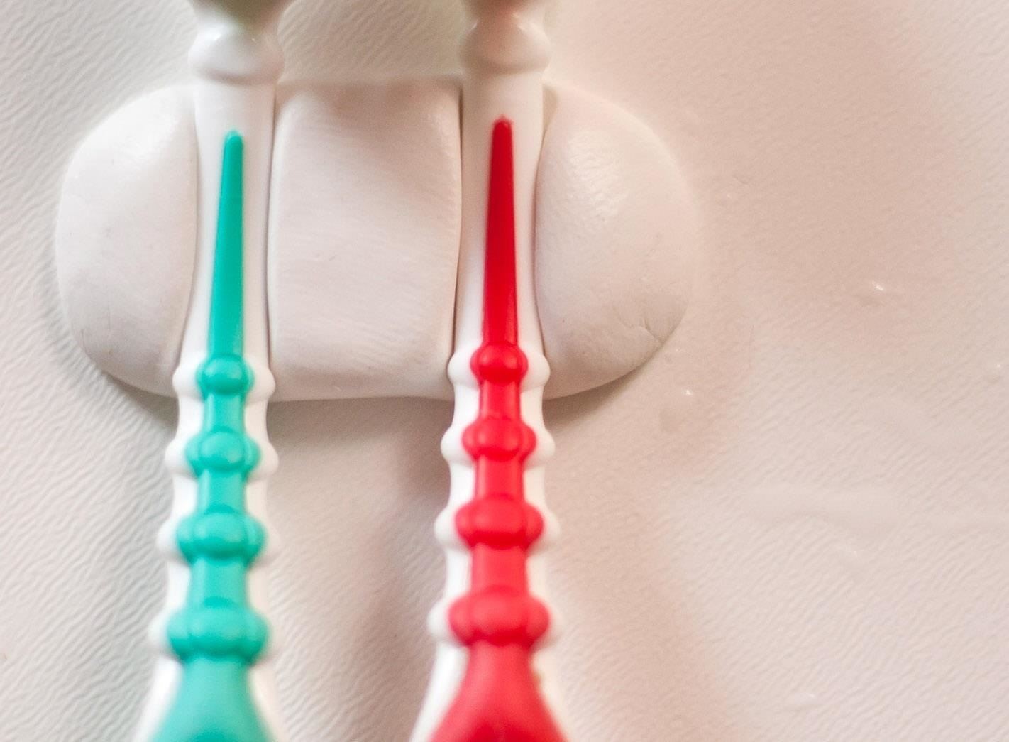 How to Make a Super Simple Toothbrush Holder and Declutter Your Bathroom Sink
