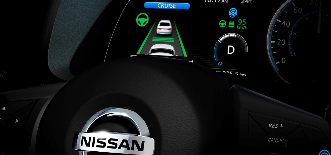 Driverless Nissan Leaf Could Launch This Year