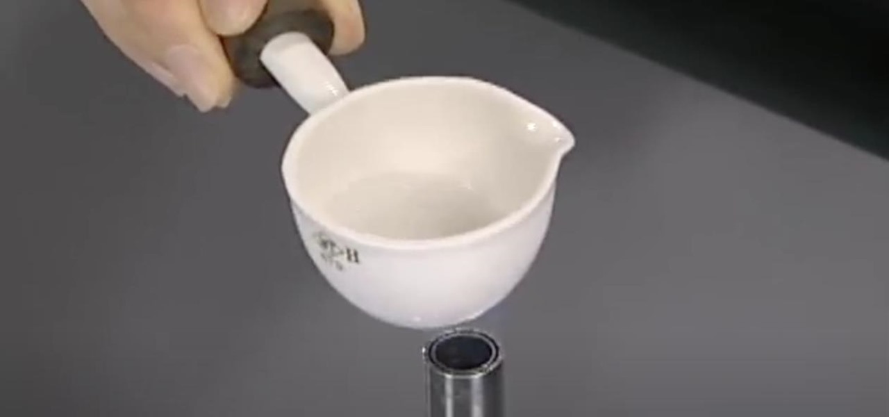 Heat Liquids with a Casserole in the Chemistry Lab