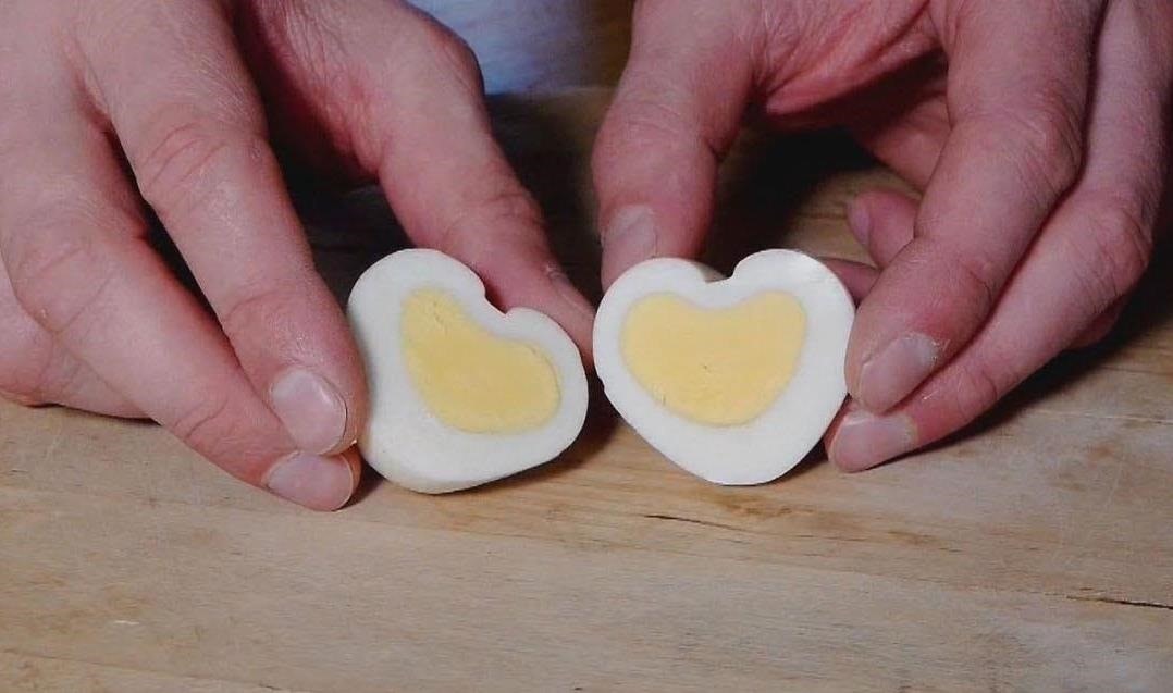 40 Damn Cool Things You Can Do with Eggs