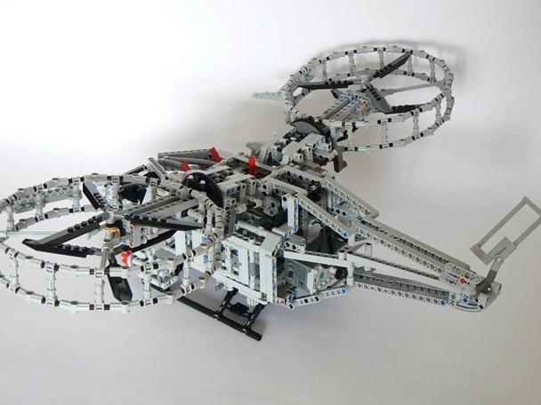 Motorized LEGO Avatar Helicopter is Badass Na'Vi Killer