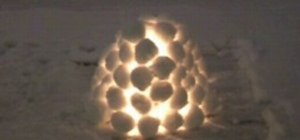 Make a snow lantern