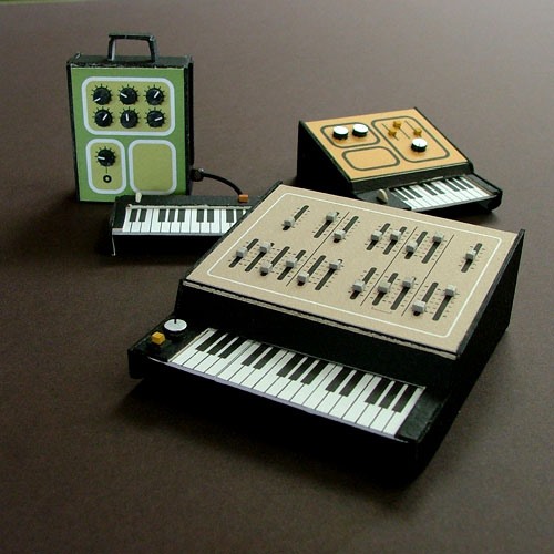 Retro Electronics Papercraft For the Brazil '66 Crowd