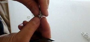 Make chainmail jewelry using the box chain or great queen chain