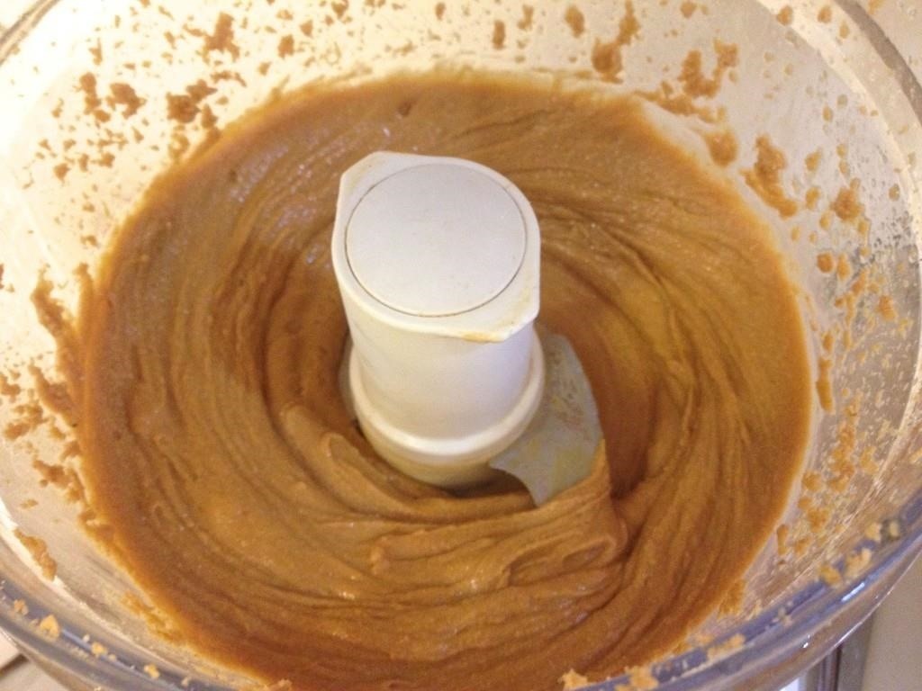If You're Going to Make Homemade Peanut Butter, You Better Use a Wok