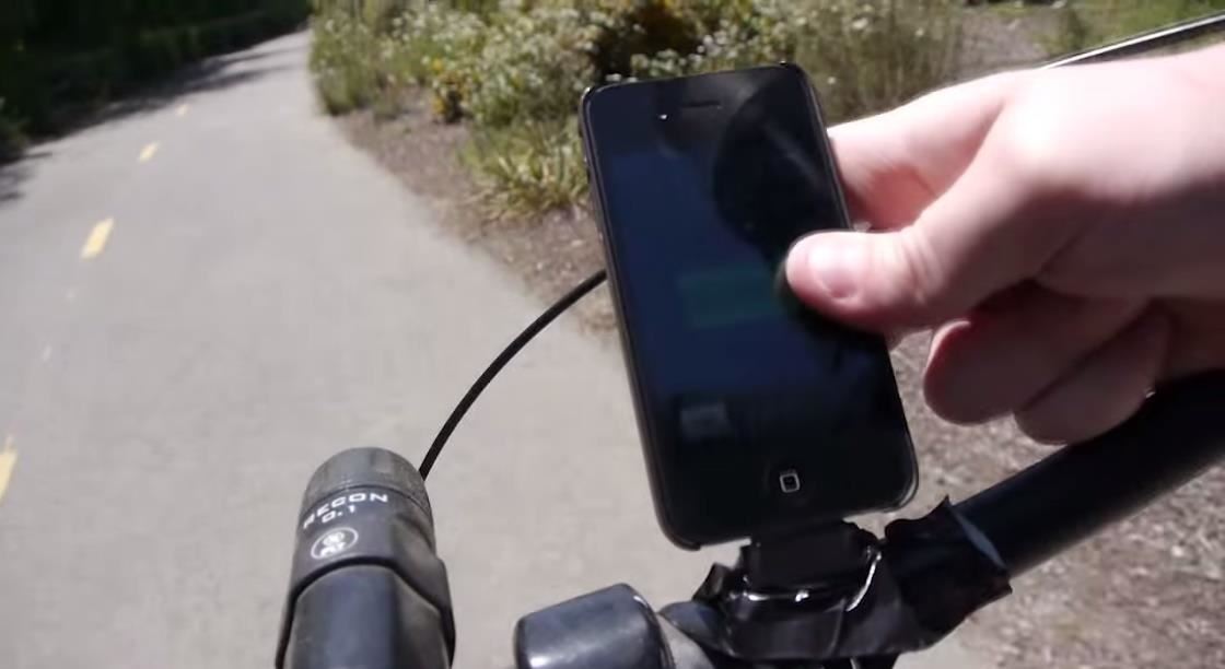 DIY Pedal-Powered Phone Charger for Your Bike