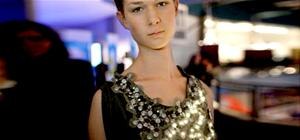 LED Dress Detects Pollution
