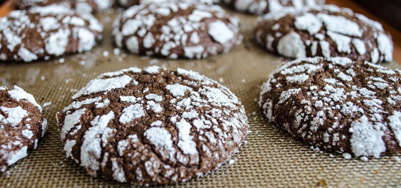 5 Tricks You Need to Know to Make Perfect Chocolate Crinkle Cookies