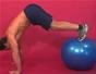 Exercise with the jack knife and pushup on ball