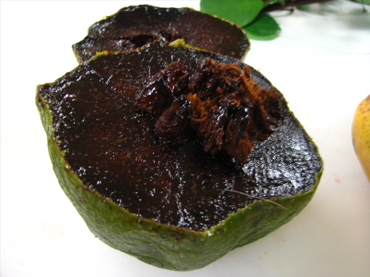 Weird Ingredient Wednesday: Black Sapote (The Chocolate Fruit)