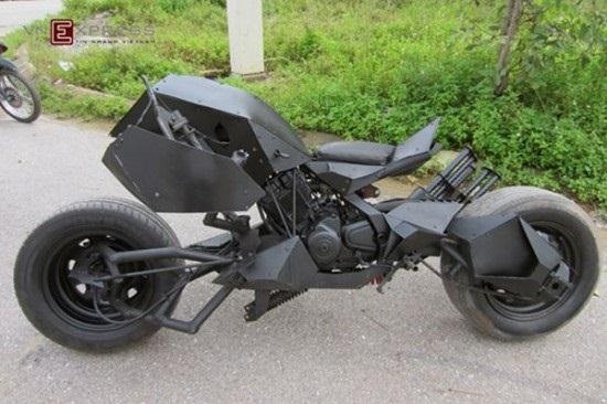 Bored with Your Cycle? Turn It into Your Very Own Batpod!