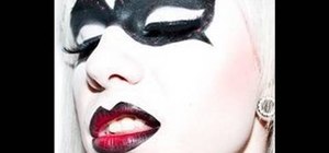 Do your makeup like Harley Quinn from Batman: Arkham Asylum for Halloween
