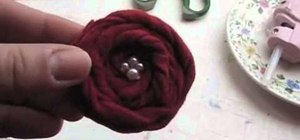 Make an easy fabric rosettes out of a recycled T-shirt
