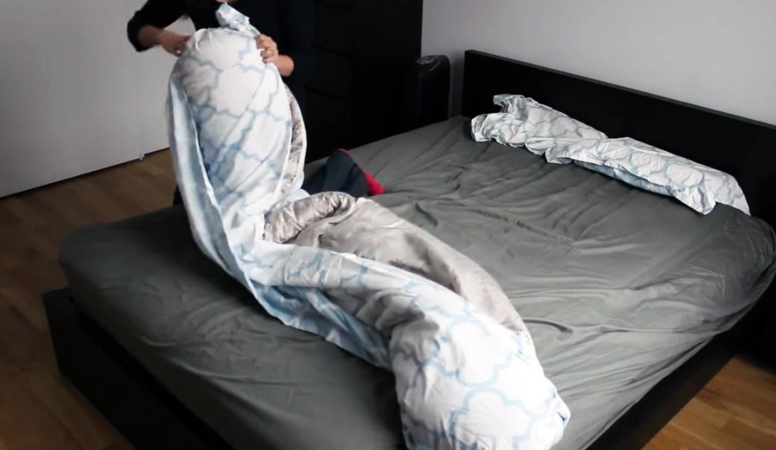 The Duvet Burrito: How to Put a Duvet Cover on Your Comforter the Easy Way