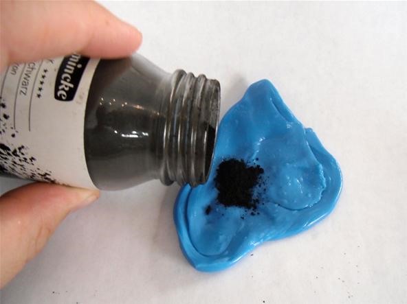 Magnetic Powder Turns Silly Putty into Freakish Magnet-Hungry Blob